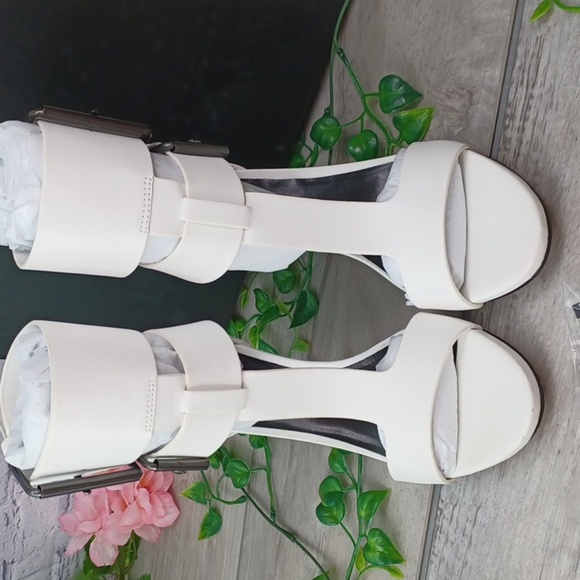 AAJ by Aminah Zahara Sandal NIB - Picture 3 of 11